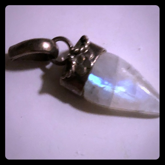 Sterling silver pendant with stone - Picture 2 of 7